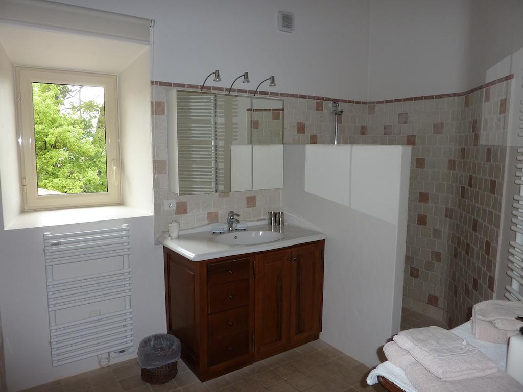 Le Mas Del Sol Bed & Breakfast Bonnieux Room photo
