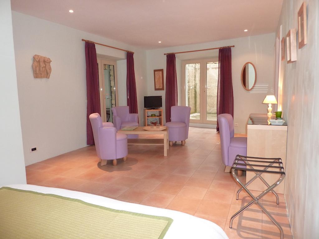 Le Mas Del Sol Bed & Breakfast Bonnieux Room photo